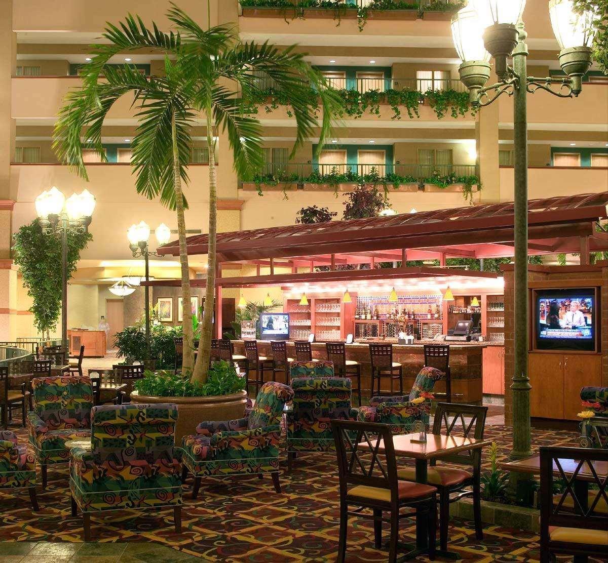 Embassy Suites North Charleston Airport Hotel Convention Bagian luar foto