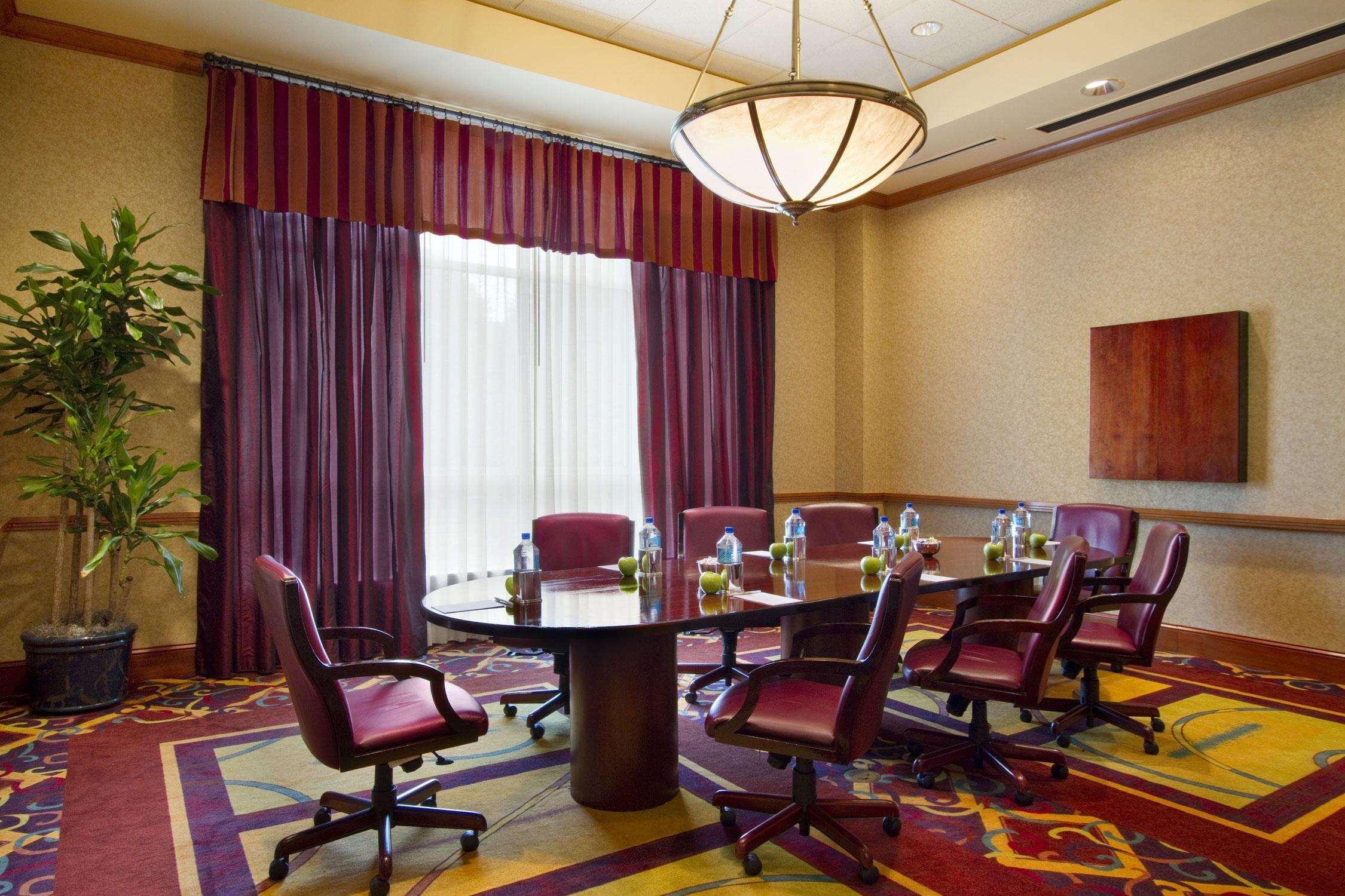 Embassy Suites North Charleston Airport Hotel Convention Bagian luar foto