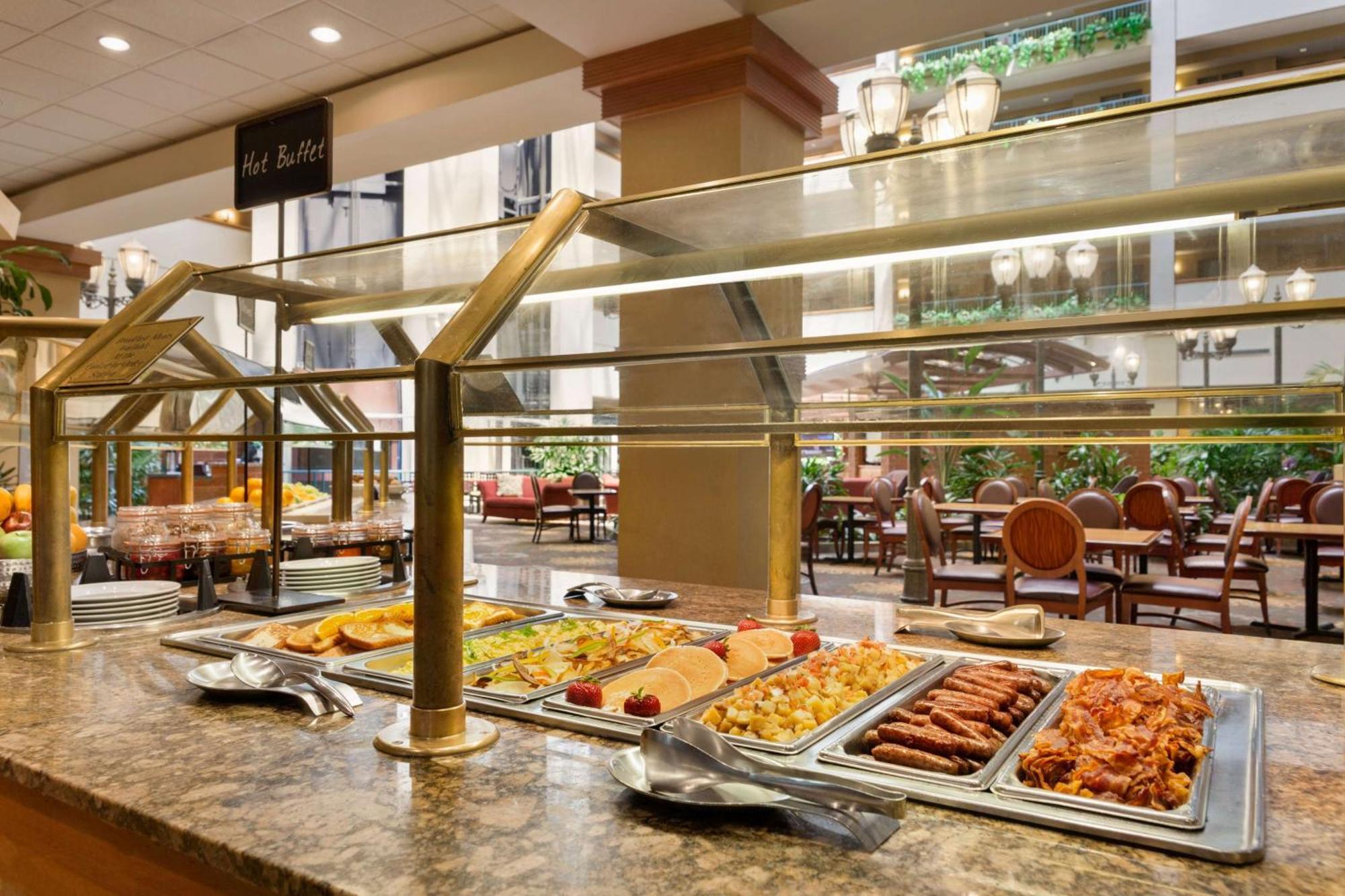 Embassy Suites North Charleston Airport Hotel Convention Bagian luar foto