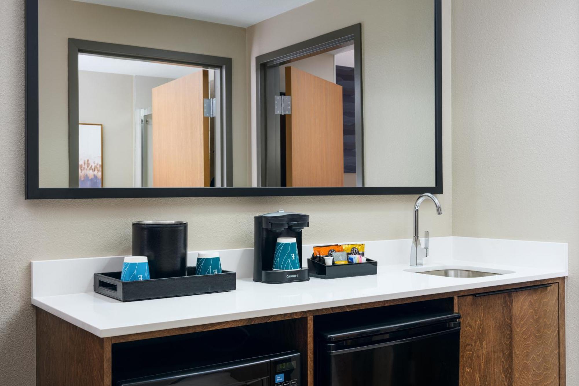 Embassy Suites North Charleston Airport Hotel Convention Bagian luar foto
