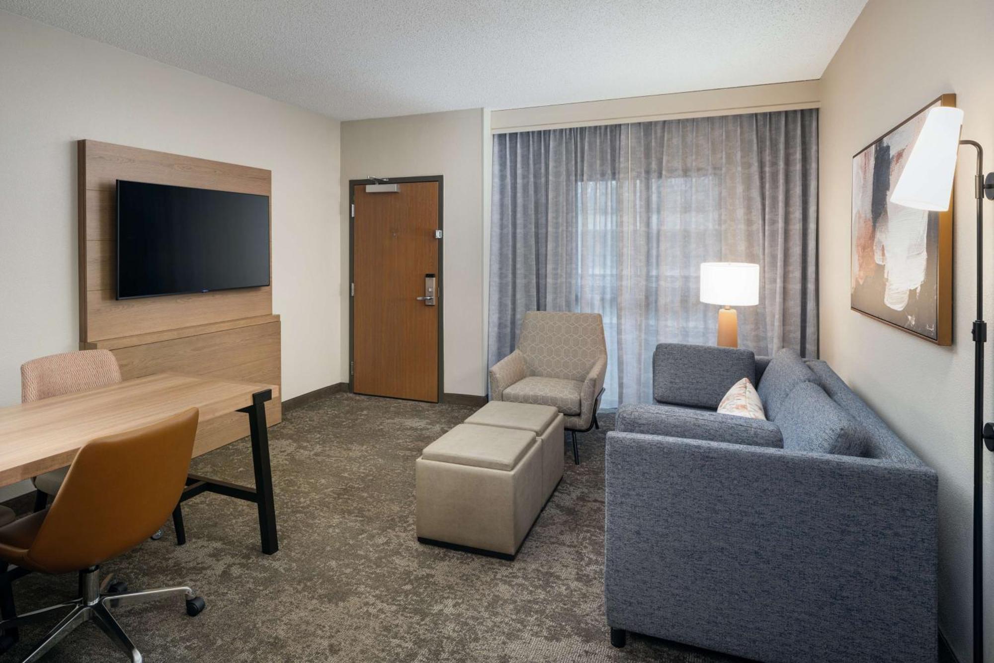 Embassy Suites North Charleston Airport Hotel Convention Bagian luar foto