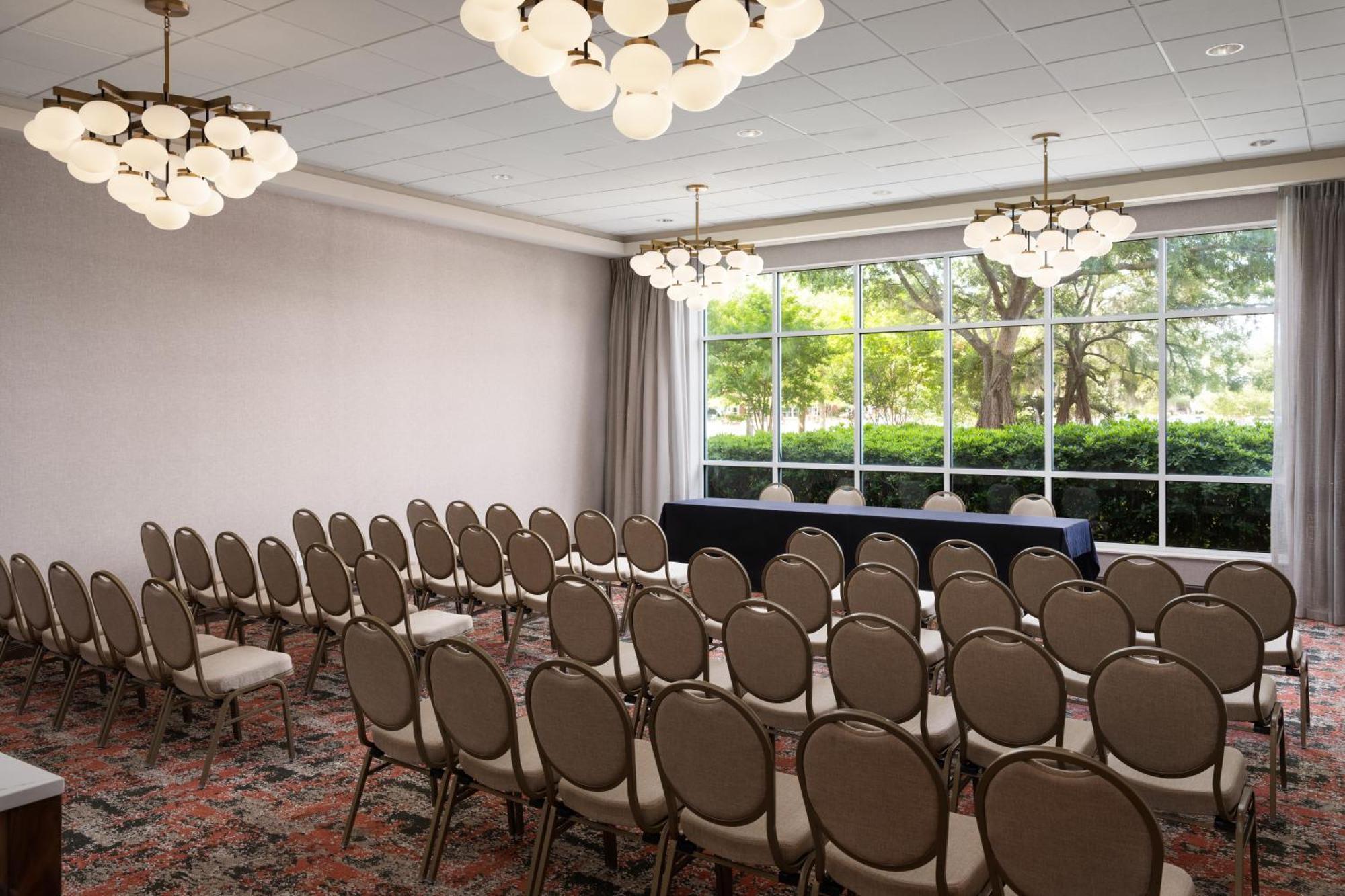 Embassy Suites North Charleston Airport Hotel Convention Bagian luar foto